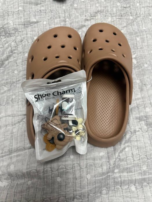 Продаются кроксы