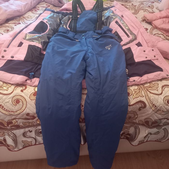 Продаётся лыжный костюм