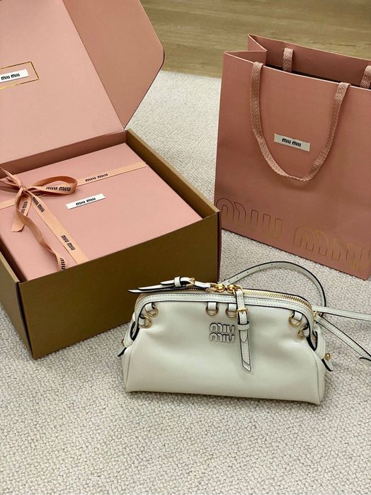 Geanta Miu Miu Pochette