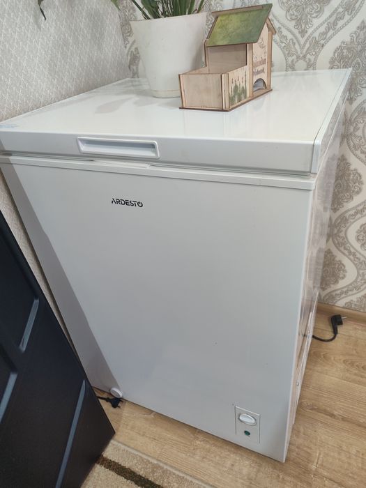 Продам морозилку