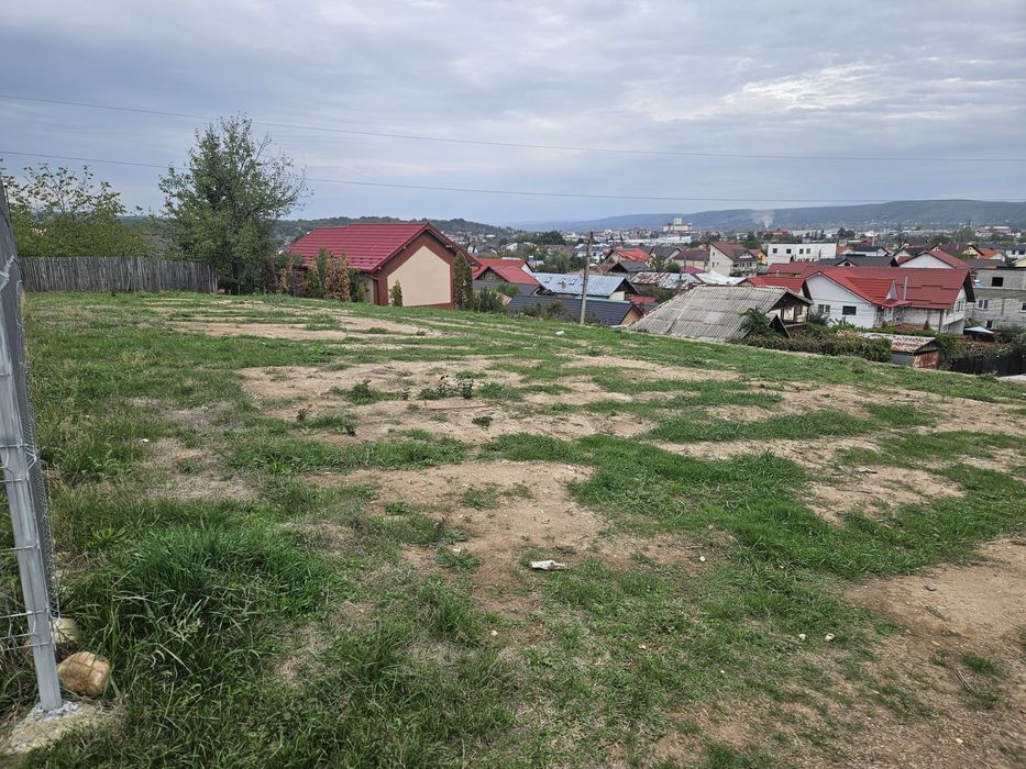 Vând/schimb teren Pitești