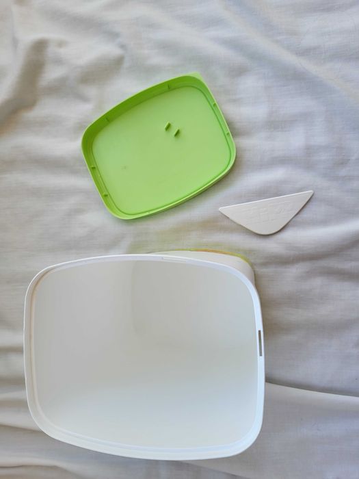 Hipp Milkbox кутия и дозатор за адаптирано мляко
