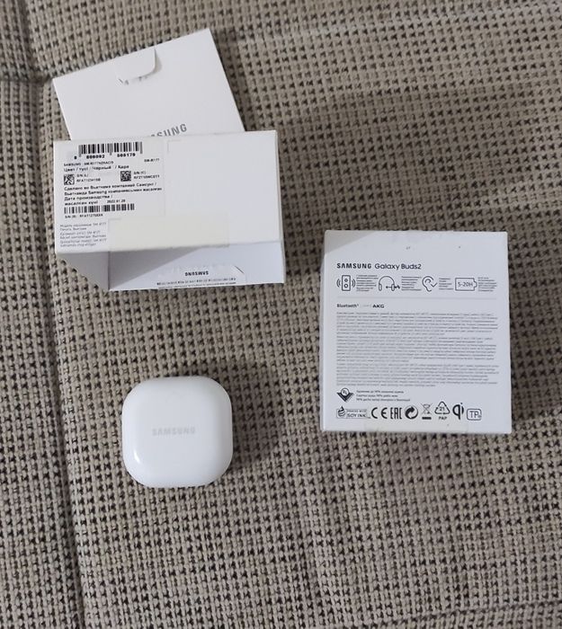 Продам Samsung galaxy buds 2