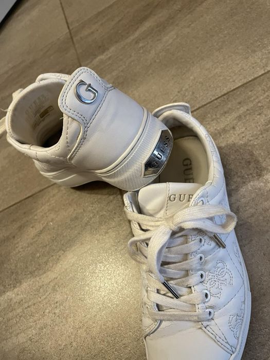 Дамски обувки Guess