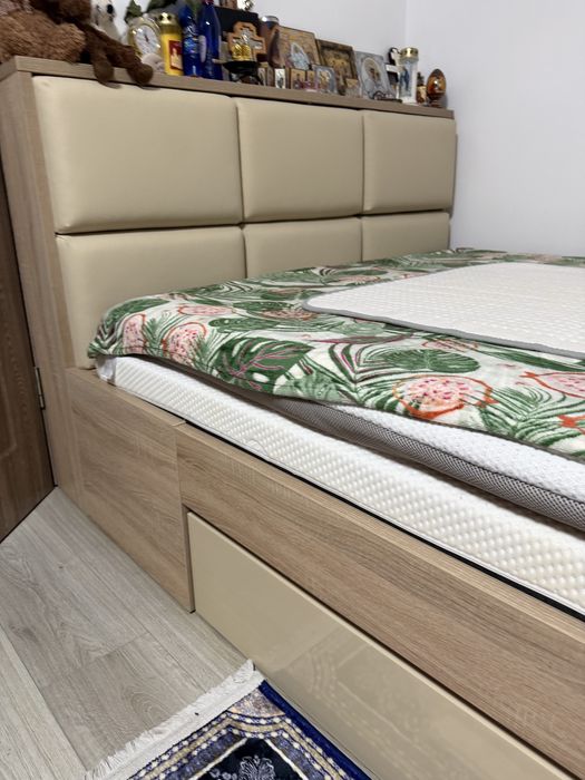 Vand pat 140 pe 200 si saltea noua .