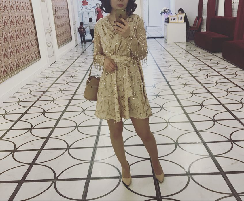 Шикарное вечернее платье