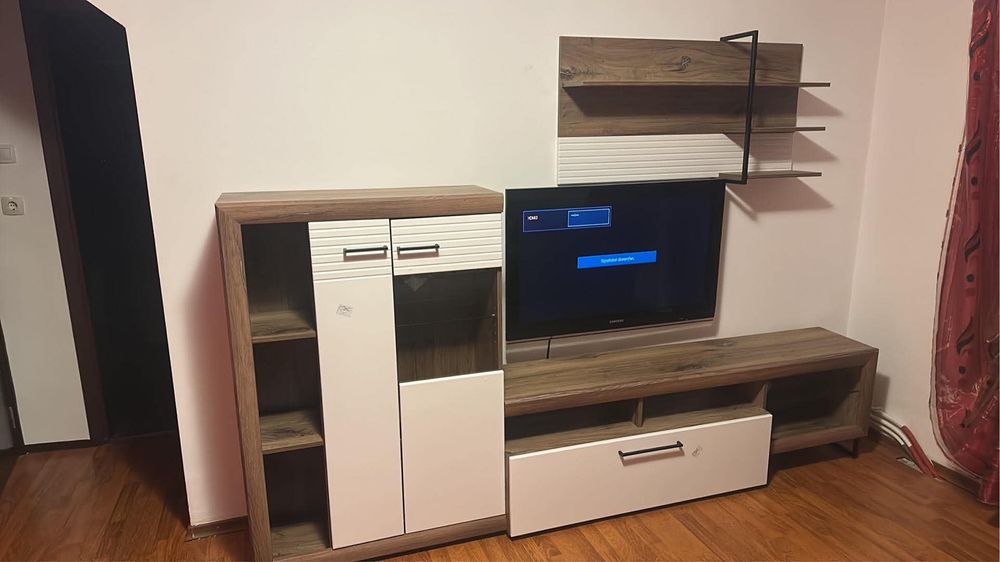 Inchiriez apartament
