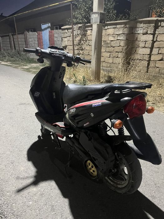 Продам скутер ру8
