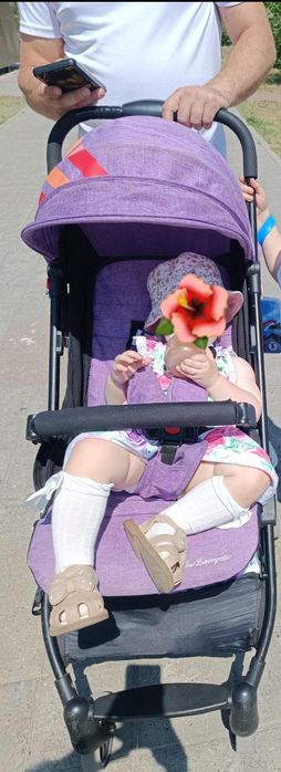Продам летнюю коляску для девочки