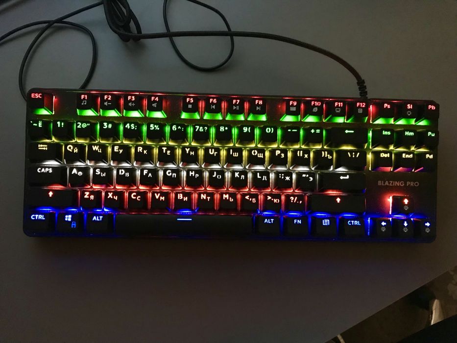 Игровая механическая клавиатура