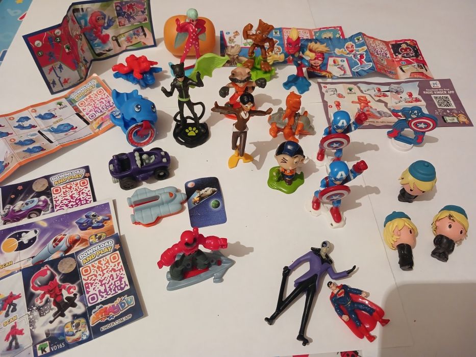 Продам фигурки из киндеров