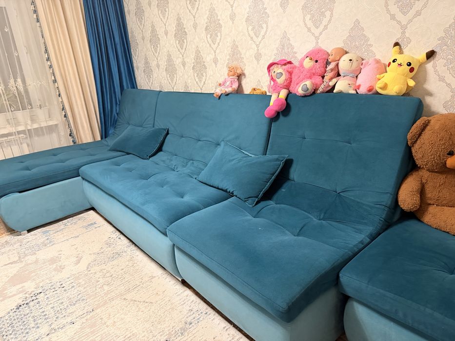 Продам гостиной диван.