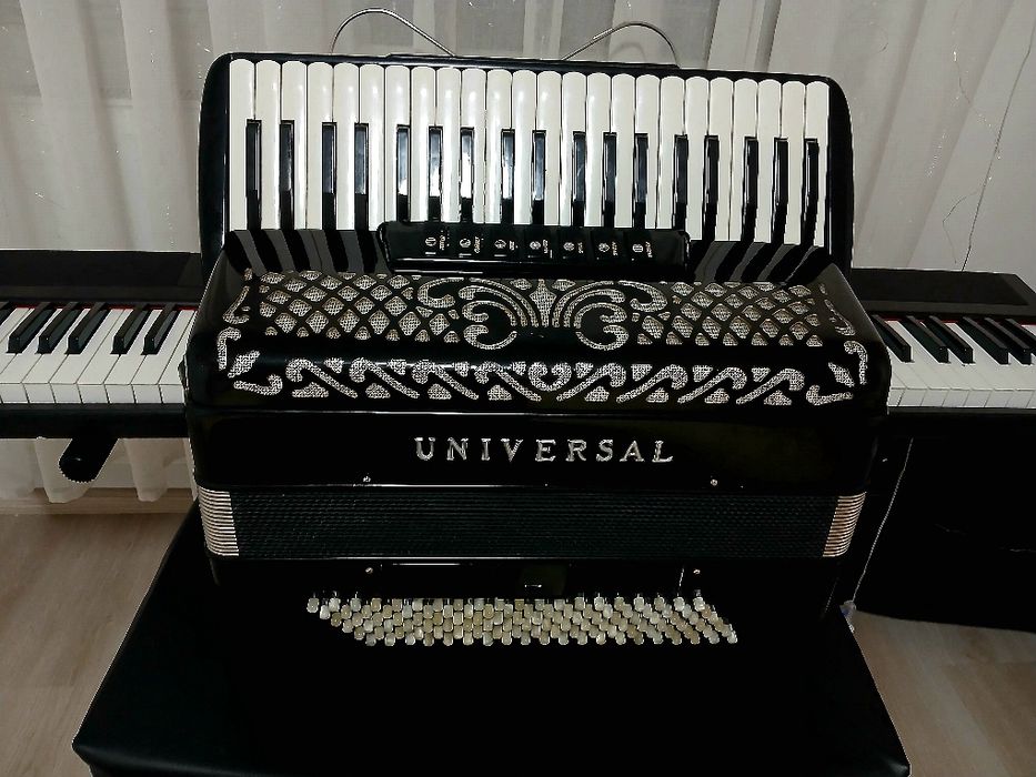 Acordeon Italian UNIVERSAL