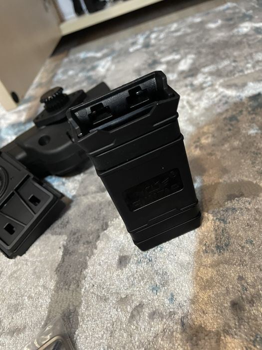 Toc pistol 360* + suport incarcator