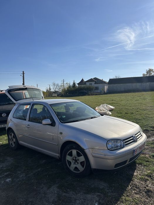 Vand golf 4 coupe/schimb cu cross