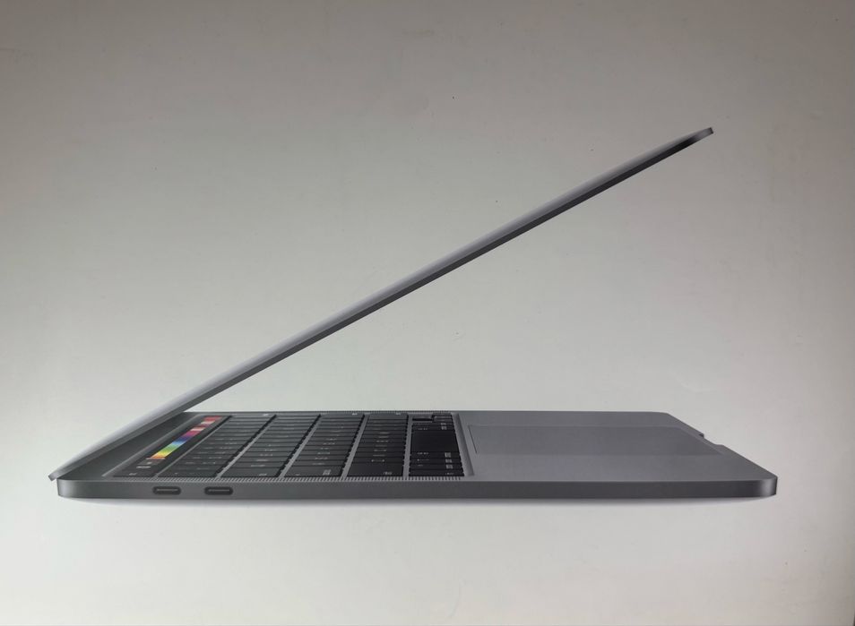 MacBook Pro 13" (2020) – Space Gray / 256GB SSD / 8GB RAM