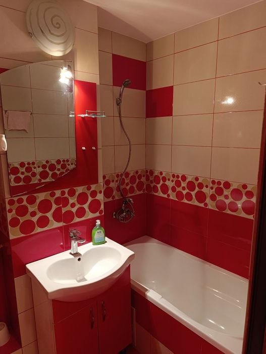 Proprietar vand apartament 2 camere – zonă liniștită