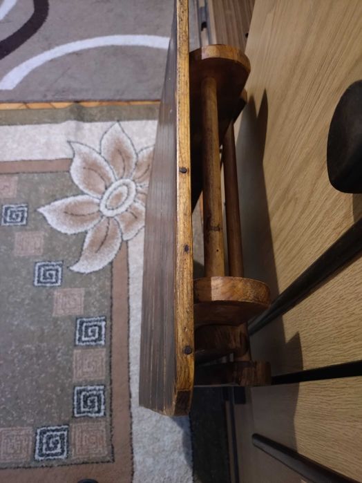 Продавам дървена туристическа сгъваема масичка