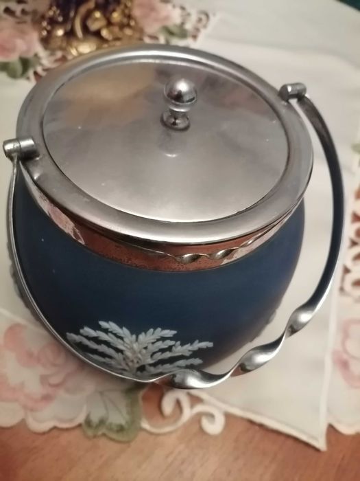 Wedgwood cobalt blue  biscuit barrel EPNS