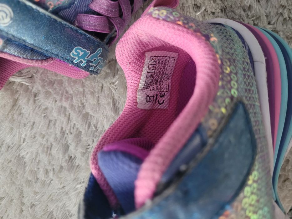 Skechers nr.30 cu 20 cm