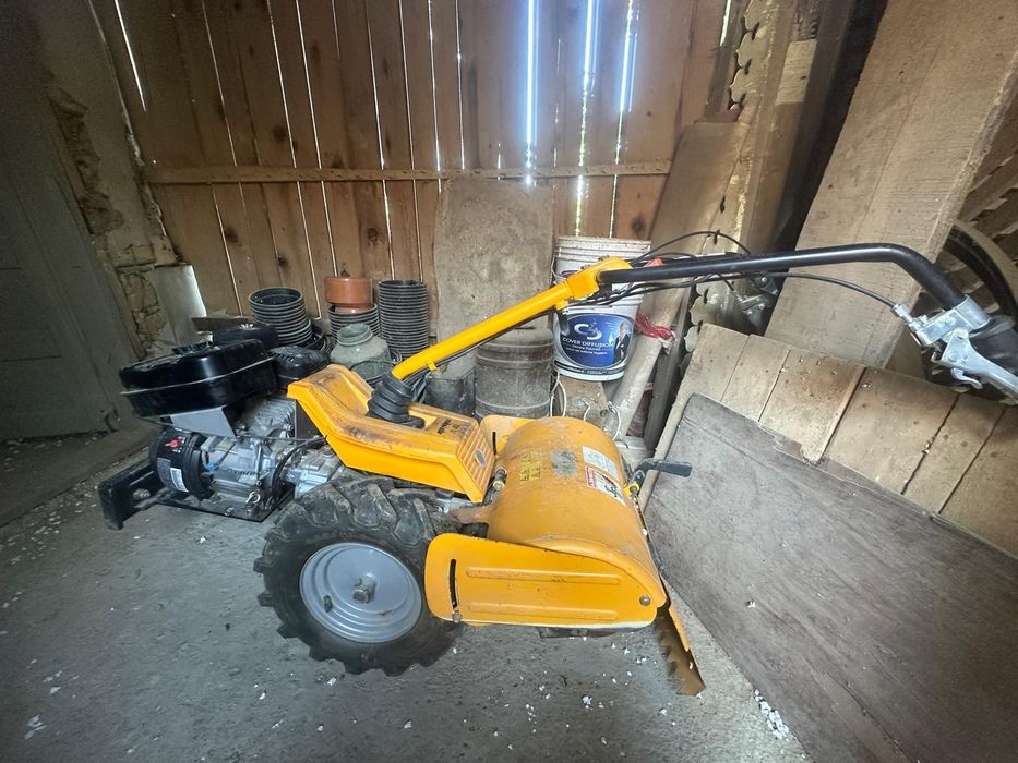 Motocultor benzina 12 CP 1100€