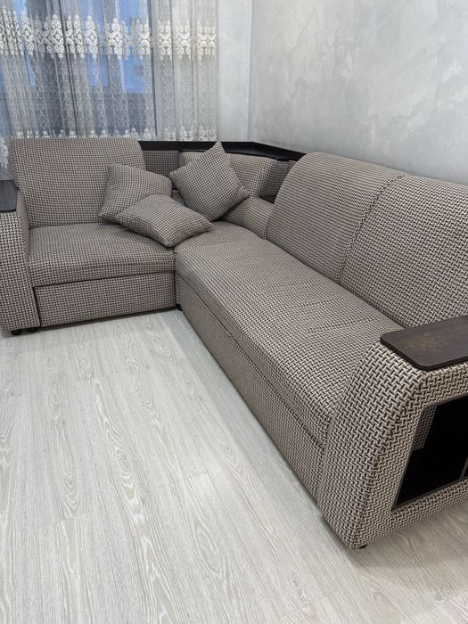 Продам диван 25000. Б/у. Самовывоз