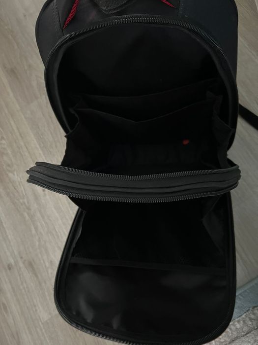 Продам рюкзак школьный