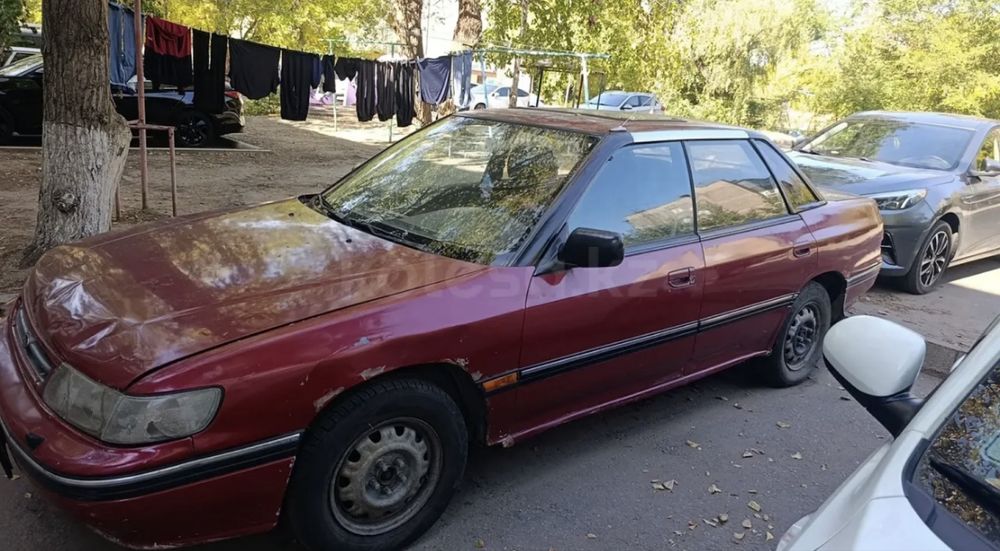 Продам Subary Legacy, 1992 года