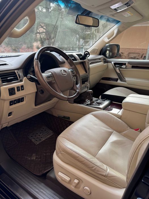 Продается Lexus GX460