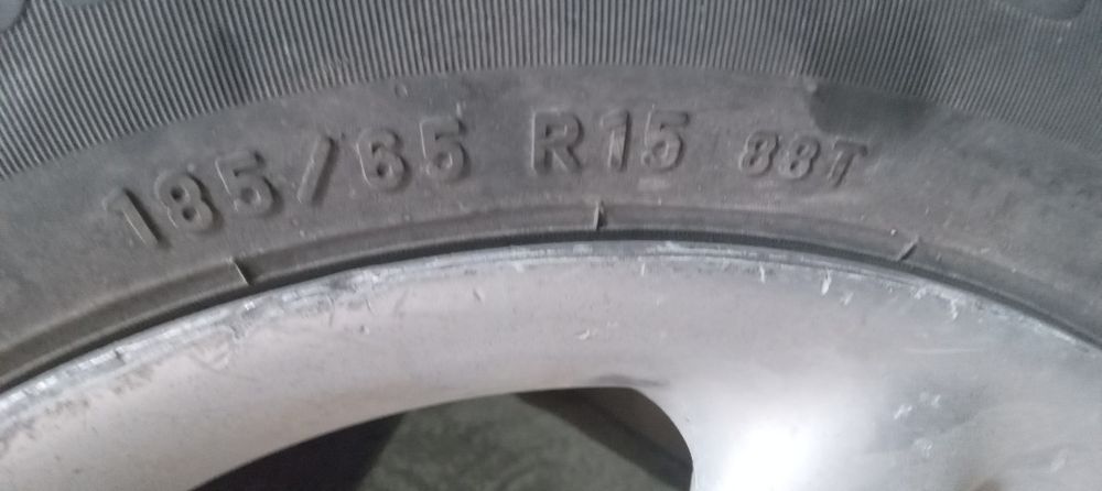 Продам 2 диска с летней резиной