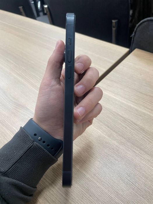 Продаётся айфон 14 плюс