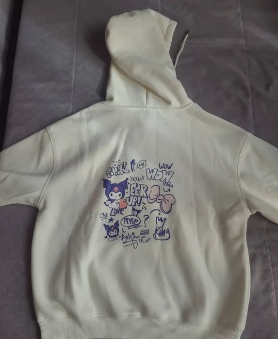 Продается толстовка.