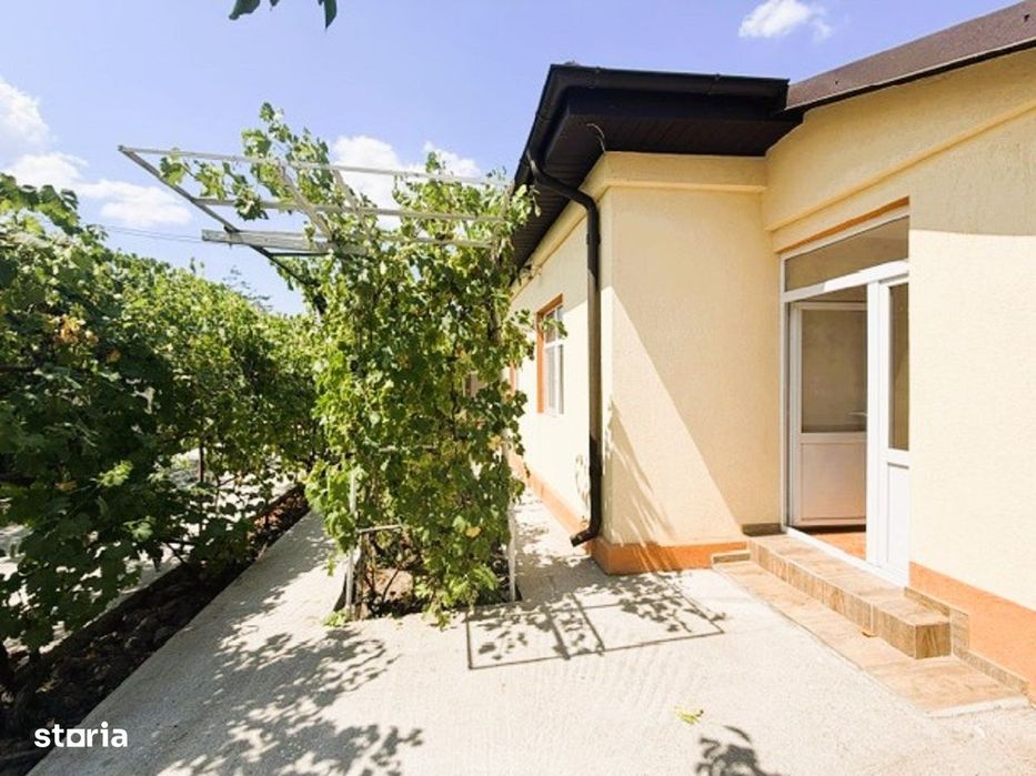 Casă renovată | teren generos 2252 mp si acces din 2 străzi