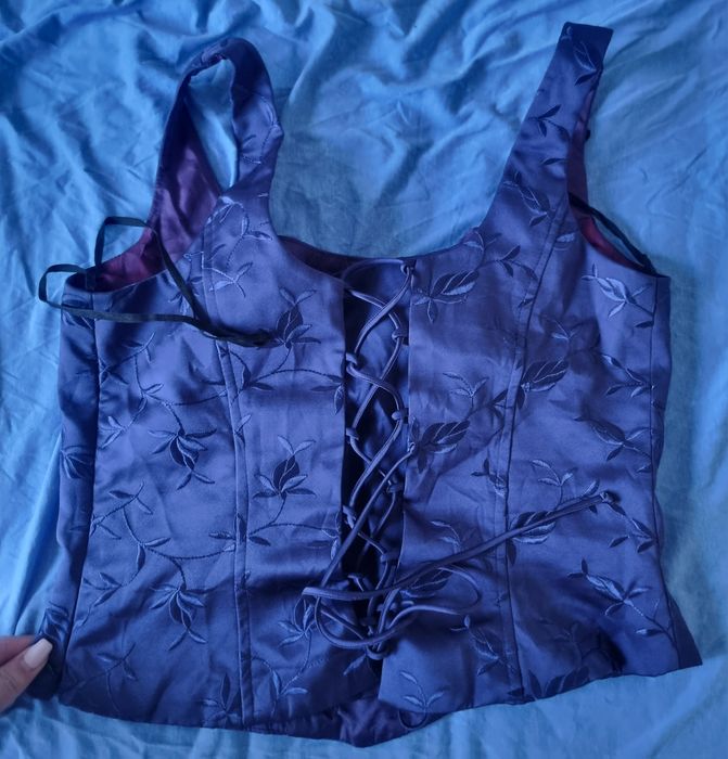 Лилава рокля от две части с корвета, 38