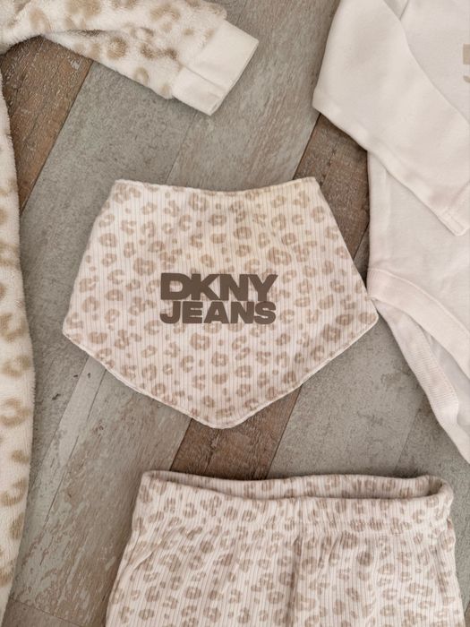 DKNY 0-3м комплект Космонавт, панталон, боди