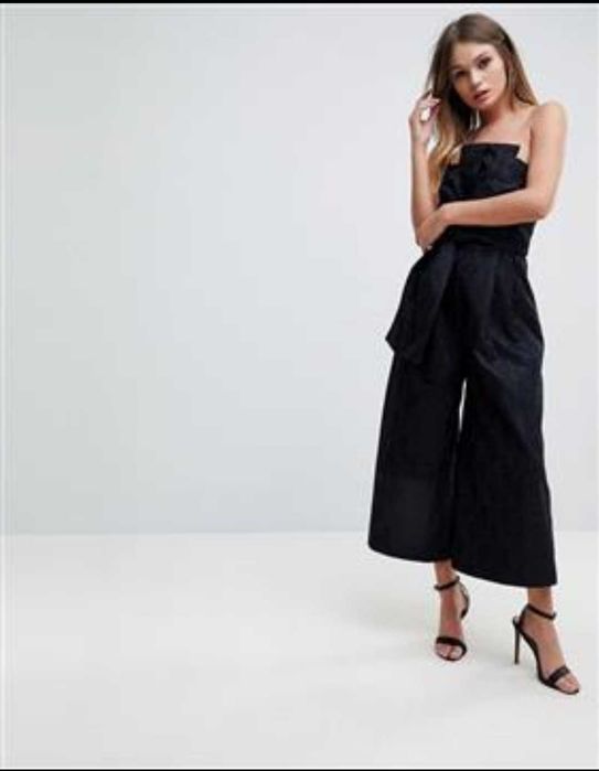 Salopeta de ocazie Asos marime 36