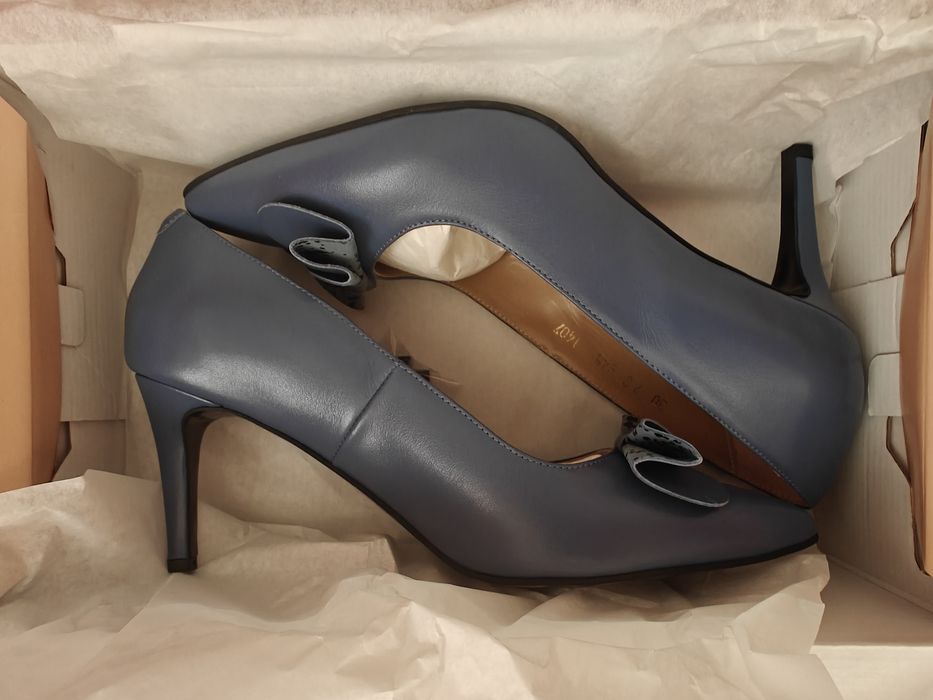 Guban stiletto albastru