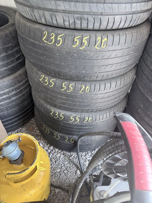 DUNLOP 235/55/20