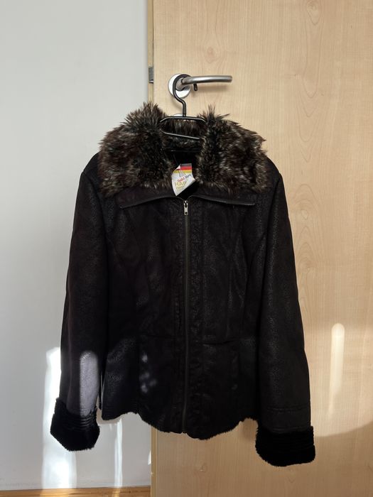 Cojoc cu guler de blana