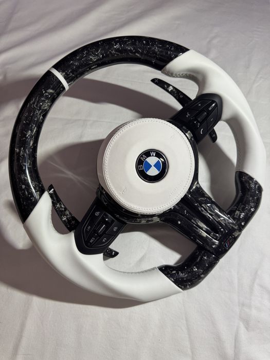 Volan alb carbon forjat, custom, bmw f01 f06 f10