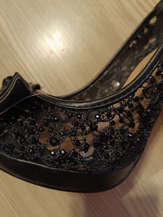 Pantofi mărime 35 noi