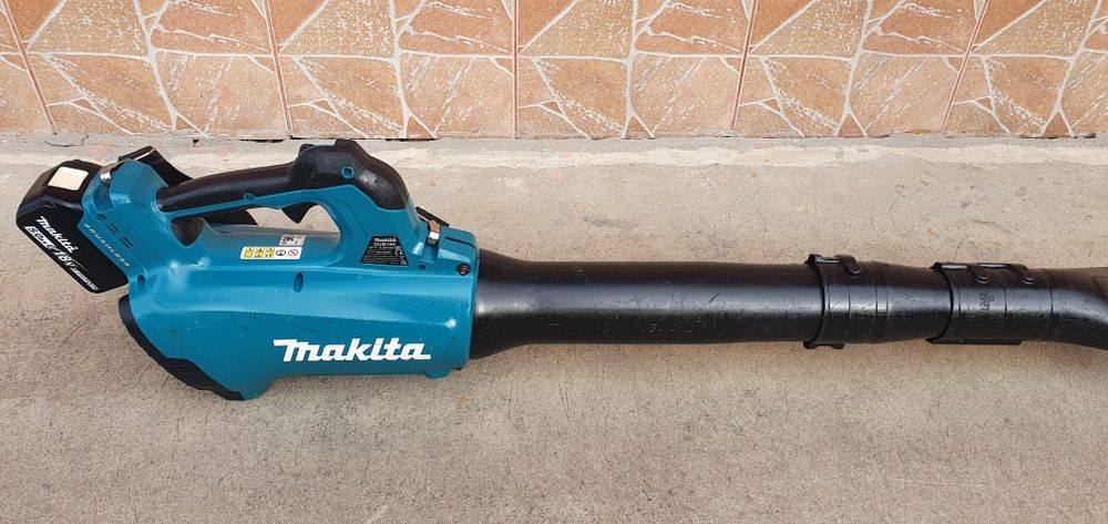 Suflanta makita.