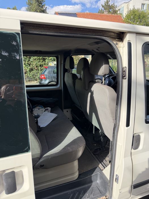 Vand Ford Transit an 2006 culoare alba