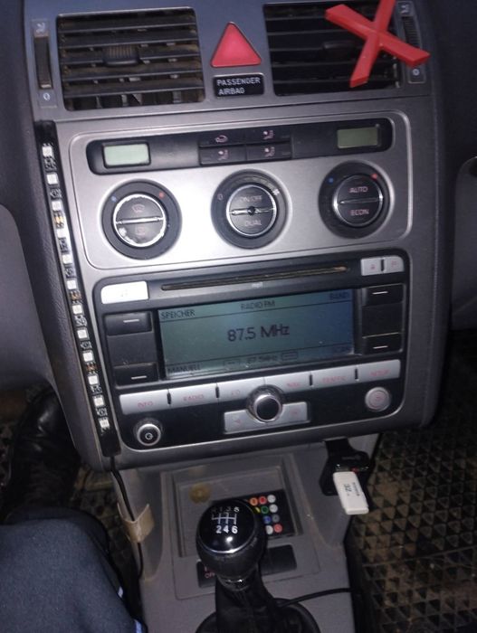 Vând Touran motor 2 litri