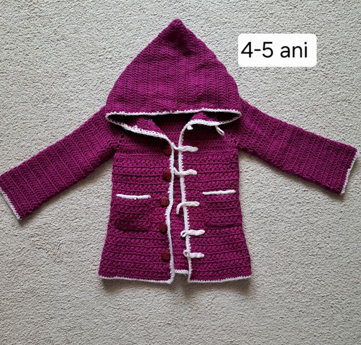 Vând lot hainute fetita 4-5 ani