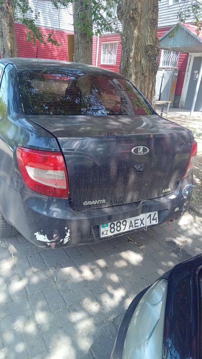 Продам гранту вложение по кузову ездить не мешает машина на ходу
