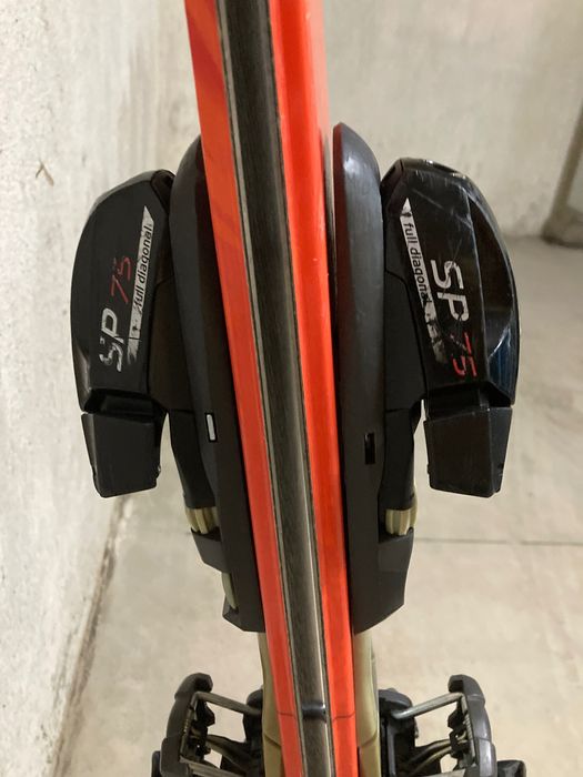 Ски и ски обувки - Rossignol