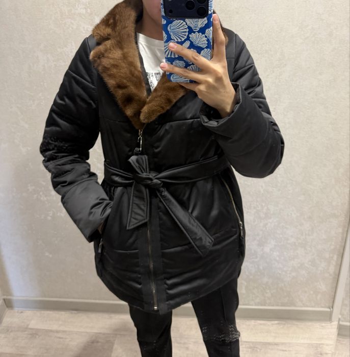 Продам зимний пуховик