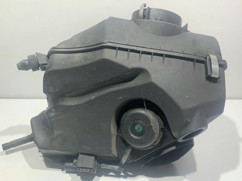 Carcasa filtru aer Audi A6 facelift 4f, C6 4F0133837BB 2.7 tdi cana
