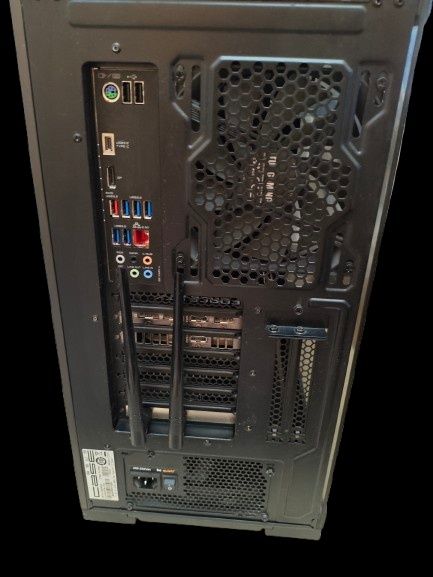 Продам компьютер новый.